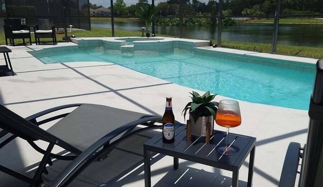 637 - Large 5 Bed Villa with Amazing Water Views and Private Pool