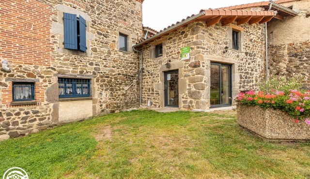 63g1489 - Manglieu - Gîte