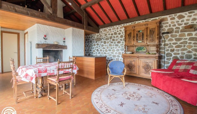 63g63852 - Cournols - Gîte