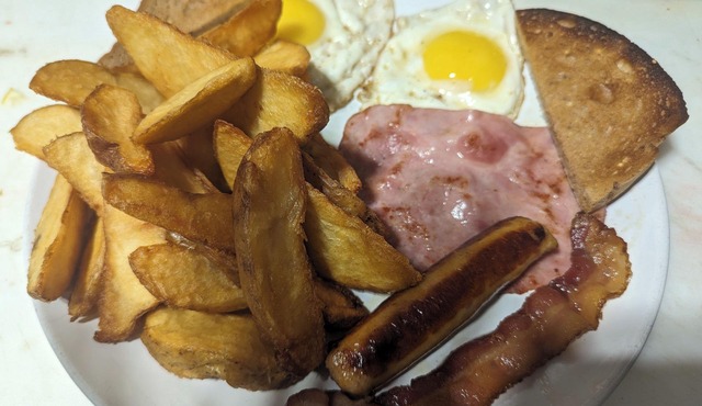 641 Grill & Motel