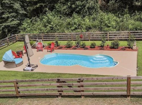 645 5 Bedrooms Game Room Pool