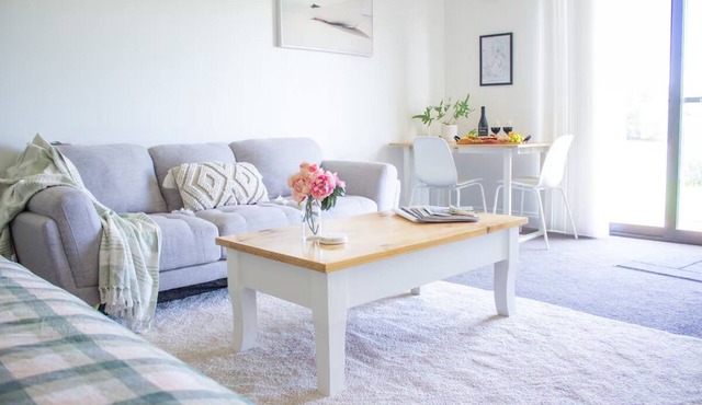 65 on North Guest Suite