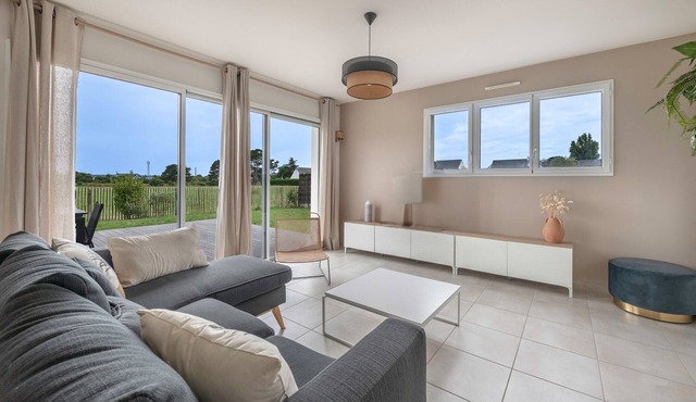 650m from the sea, modern house for 7