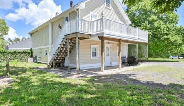 653 3rd St Unit 2 After Dune Delight