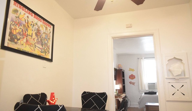 6647 2W | Enchanting Studio in St. Louis