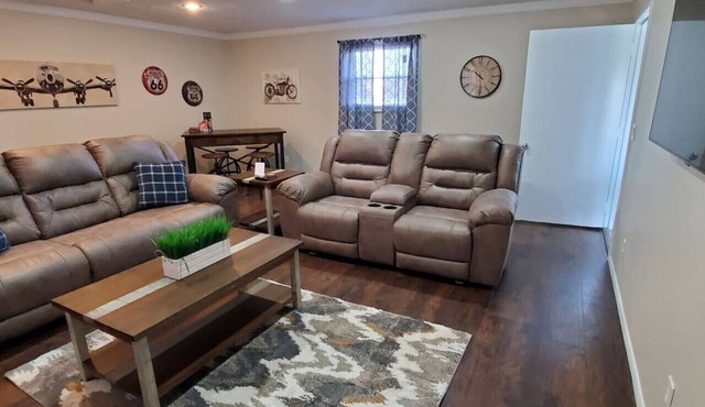 6681 Cincinnati Dayton · ✪ Pet Friendly Home ✪ Fenced in Yard ✪ Renovated ✪