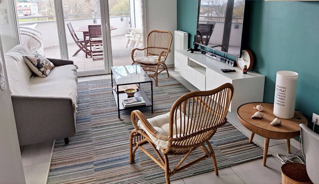 66m2 apartment with beautiful terrace, near the lake, town centre, 4 pers.