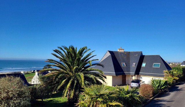 688-Villa de la Baie, sea view, 300m from the beach