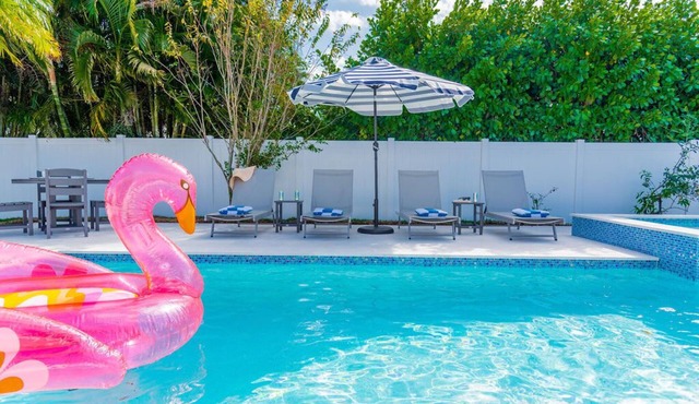 690 Paradise Shores Oasis | New Heated Pool & Spa