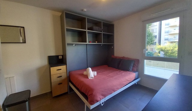 69A - Cosy studio ideally located Lyon Gerland