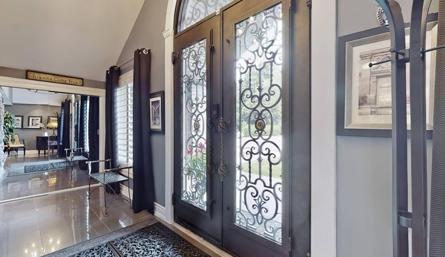 6b4.5b Sheppard Elegant house5min to Fairview mall