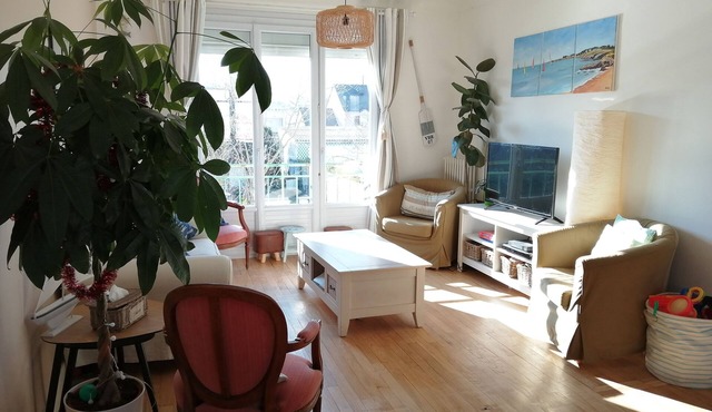 6bedroom house (sleeps 12-13) St Nazaire