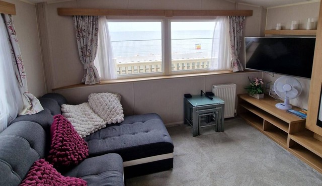 6Berth- FamilyFriendly- PetFriendly- BeachAdjacent