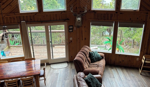 6BR/3BA Home Sleeps 20 -410 nightly/Holiday rates apply [3 night minimum]