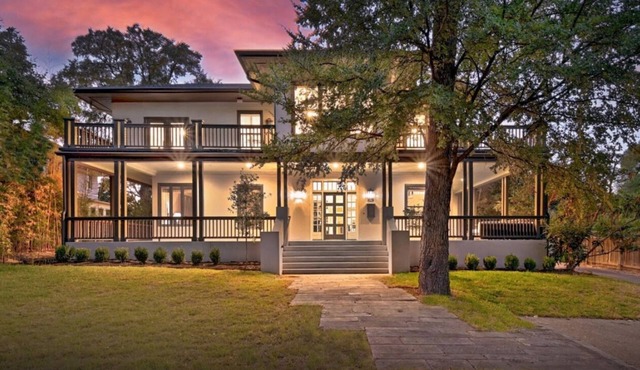 6BR Austin Home, The Luxe Longhorn