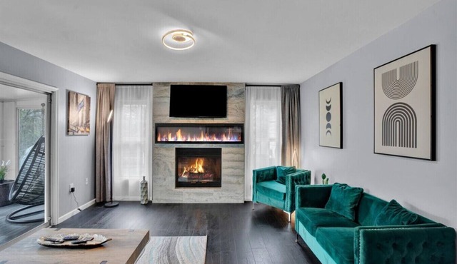 6BR | Fire Pit, Games, Theater Room + EV Charger