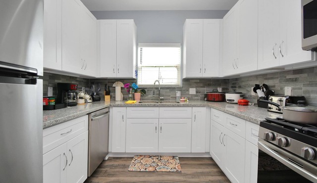 6BR Getaway Close To NRG & Downtown