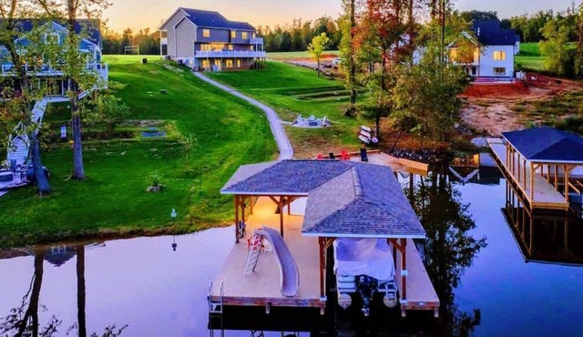 6BR Lakefront at Lake Anna, Boat Dock, Fire Pit