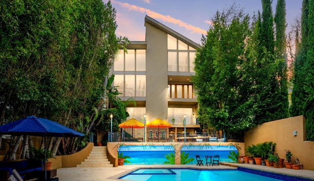 6BR/Music Studio/Pool/Spa/Games/Sauna