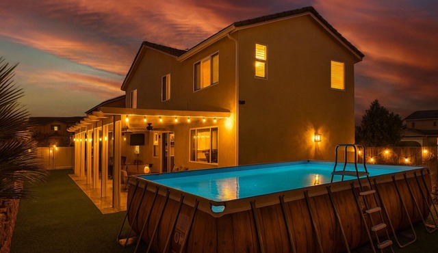 6BR Pool Villa w/BBQ, Games, Vintage Piano - Summer Near Wineries