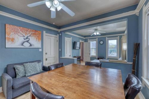 6BR Spacious Bay View Duplex, Sleeps 12, Near DT