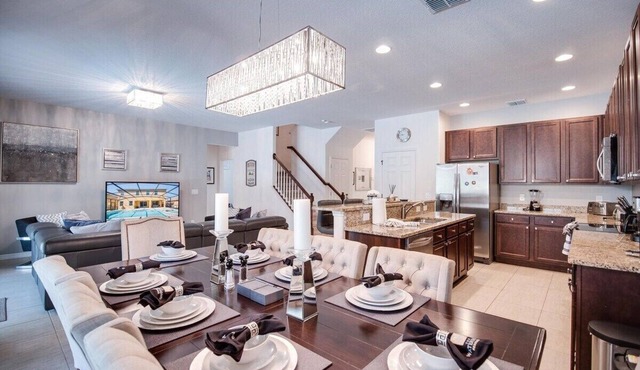 6BR Villa | Sunny Pool & Spa, Cinema, Arcade & Games