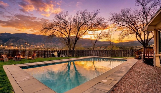 6k sq/ft Mansion! Heated Pool, Hot Tub, Game Room, Theatre, Unforgettable Views!