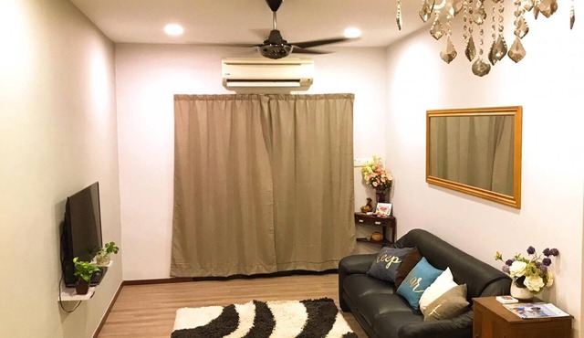 6KM to city center, House fit 11Pax