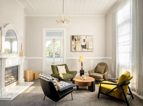 6mil LUXE Hilltop 6 Bedroom Heritage Mansion