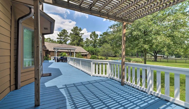 7 ½ Acre Private Ranch Home w/Pool + Game Loft