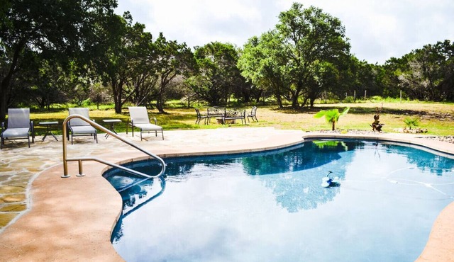 7-Acre Hill Country Haven w/POOL-Guadalupe River