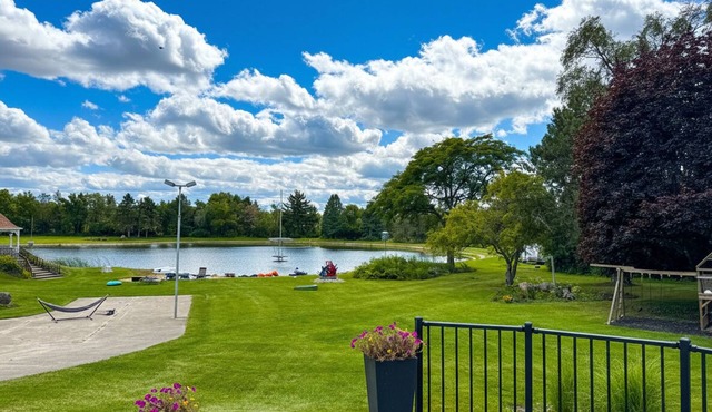 7 Acres Nature View w/Fishing, Boating & Kayaking