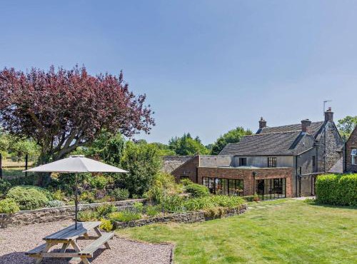 7 Bed in Stoke-on-trent oc-81529