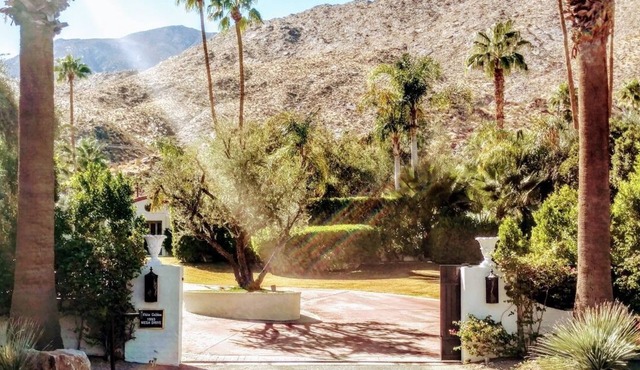 7 Bedroom, 5.5 Bath 1930s Spanish Style Villa With Privacy With Large Pool