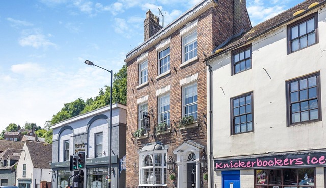 7 bedroom accommodation in Bridgnorth