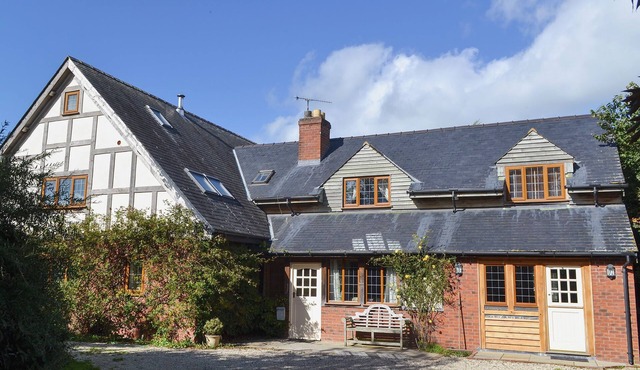 7 bedroom accommodation in Montgomery