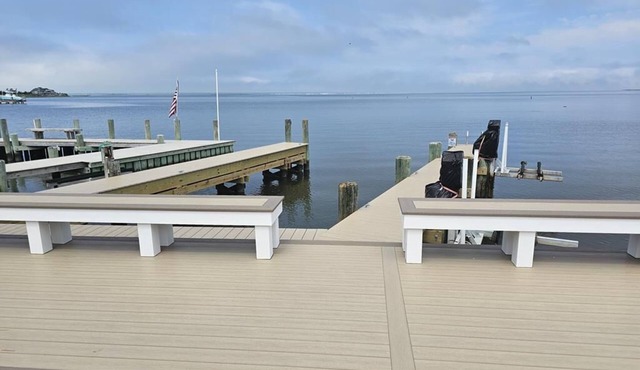 7 bedroom accommodation in Loveladies