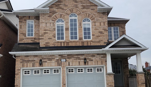 7 Bedroom Detached House with huge backyard in the Heart of Mississauga!