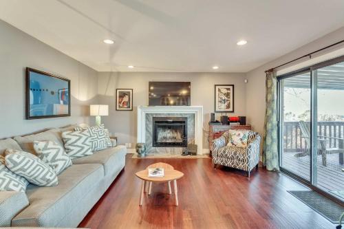 7-Bedroom Home by the Mountains