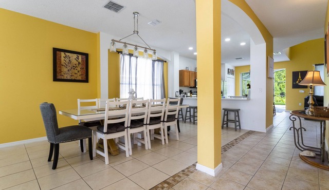 7 Bedroom Luxury Home , Sleeps 16