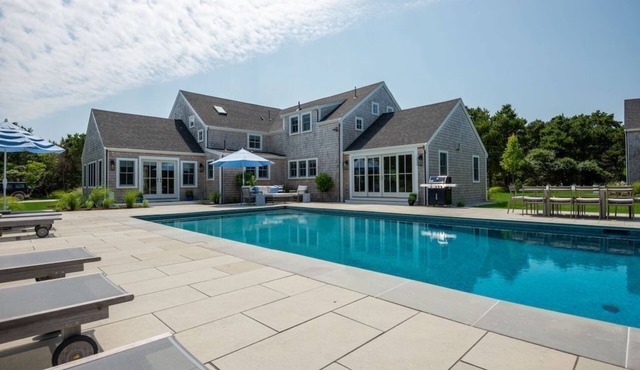 7 Bedroom Property in Surfside with Pool & Cabana, NOW Available Summer 2024