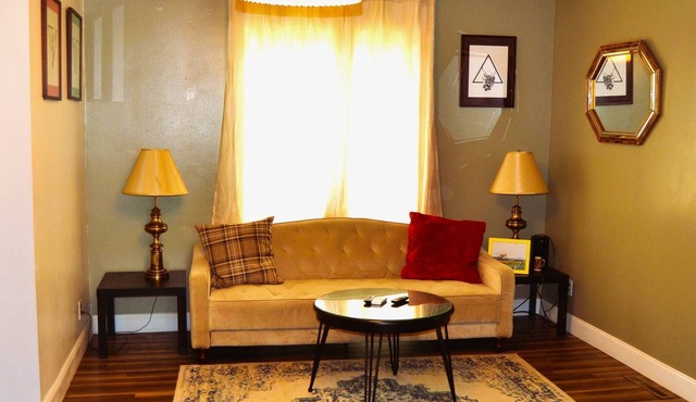 7-Bedroom Retreat Sleeps 13