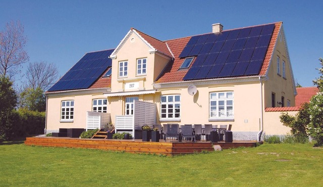 7 bedroom stunning home in Tranekær