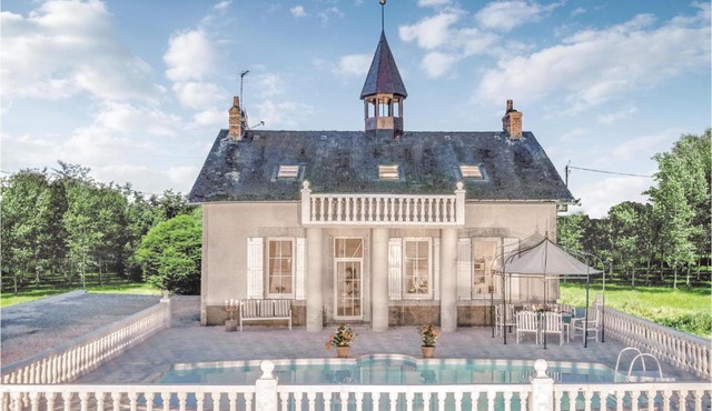 7 Bedroom Stunning Home In Ardentes