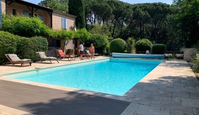 7 bedroom villa, swimming pool and tennis court in Provence verte