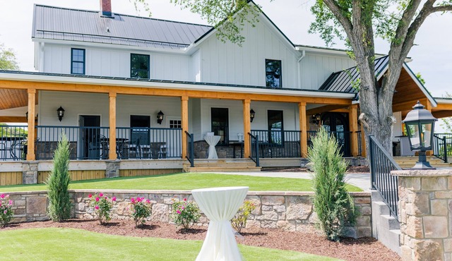 7 Bedrooms, 2 Houses all for 1 Price, 5 BR Large House & 2 BR Carriage House