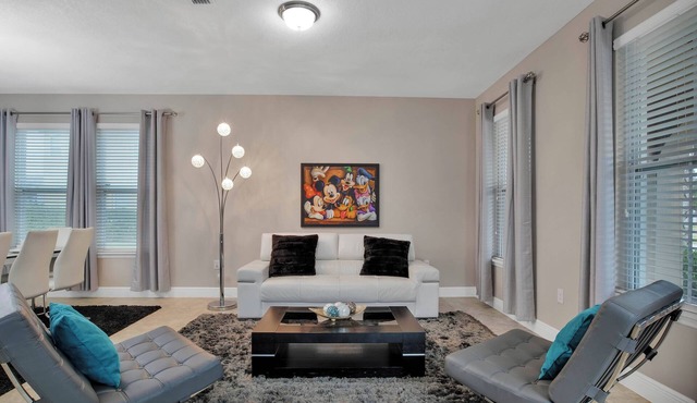 7 Bedrooms/5 Bathrooms/Solterra (4103 OD)