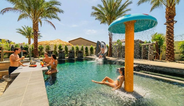 7 bedrooms! 9 beds! Exclusive Resort- Sol & Luna
