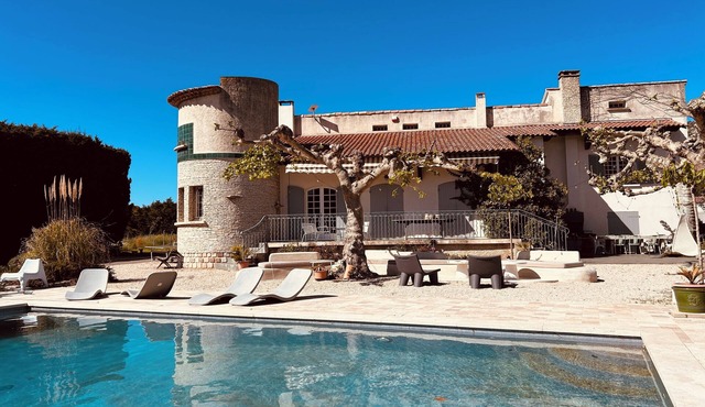 7 Bedrooms Villa In Gémenos