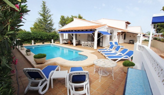 7 Beds, 6 Bath, Summer Kitchen, Spacious, Comfortable, Sea-View, Close to Beach